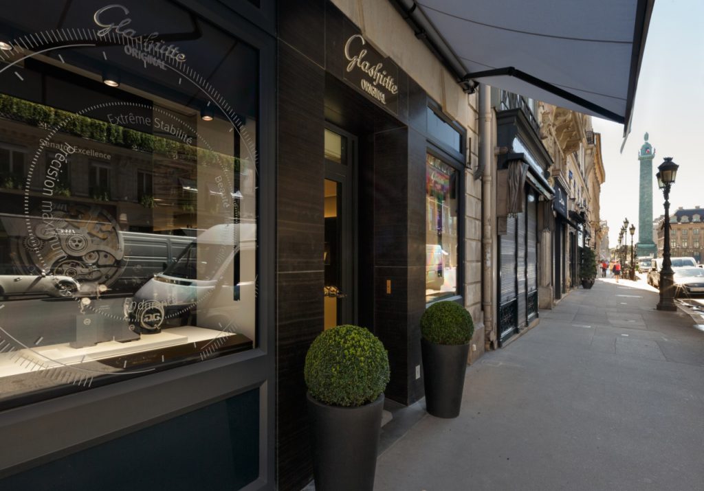 SwatchGroup - Glashütte Original Boutique Paris - Außenaufnahmen mit Place Vendôme